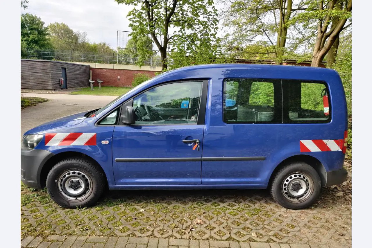 2 no longer used suction and flushing vehicles-12