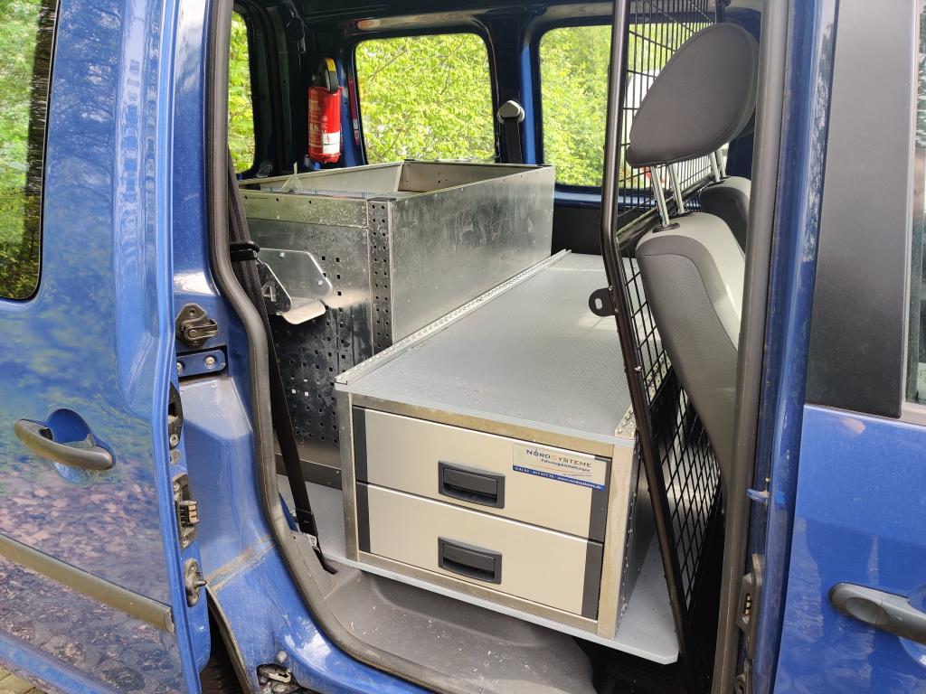 Diversos veículos municipais, veículos-oficina e automóveis-19