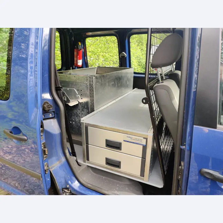 Divers véhicules communaux, véhicules d'atelier et voitures particulières-19