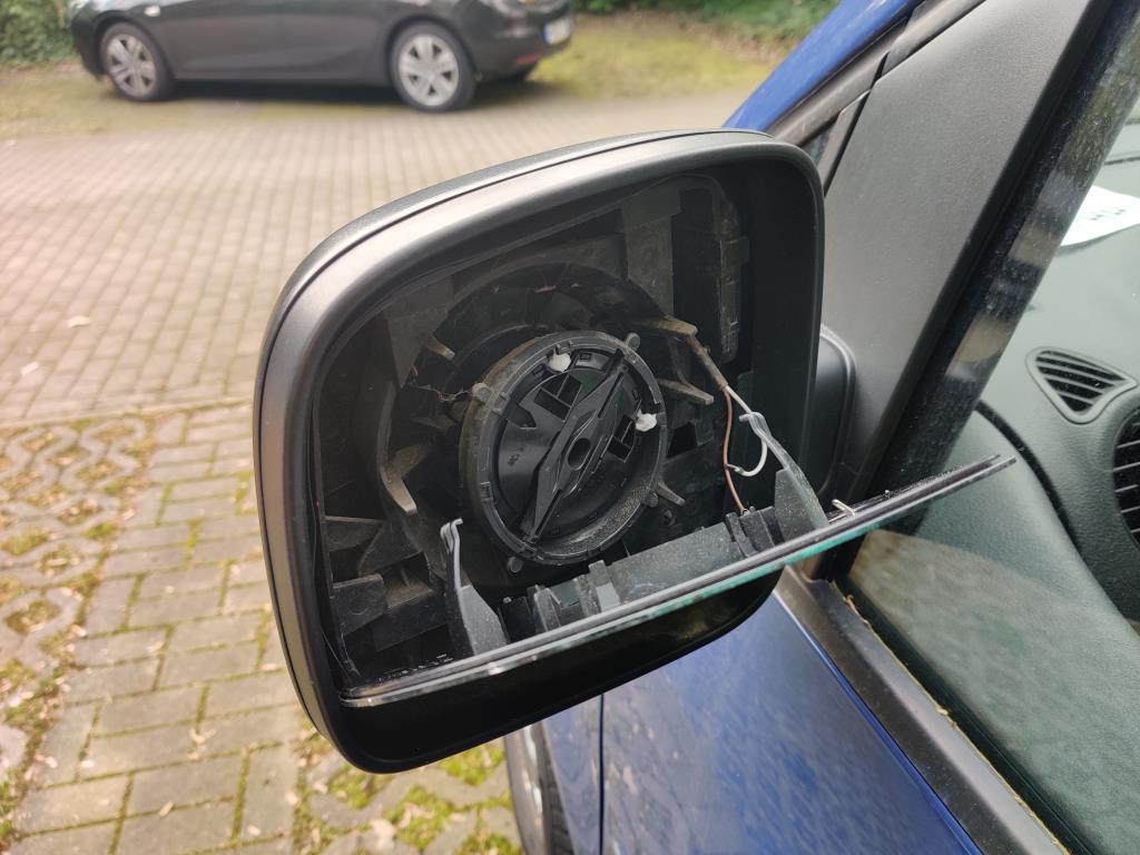 Diversos veículos municipais, veículos-oficina e automóveis-21