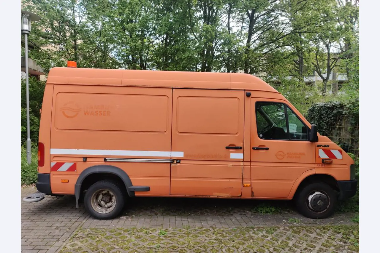 2 no longer used suction and flushing vehicles-1