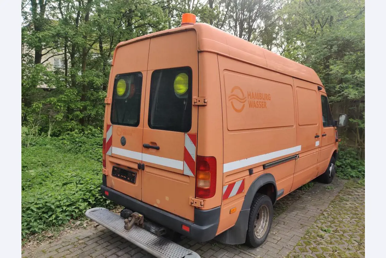 2 no longer used suction and flushing vehicles-6