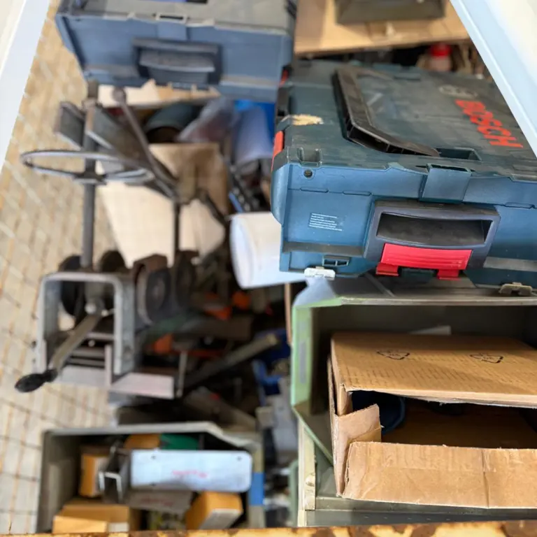 div. Maschinenteile sowie Leuchtmittel