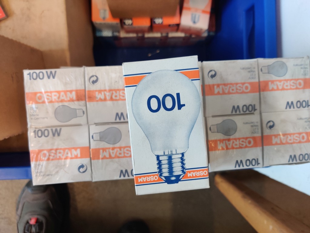 Diversos veículos municipais, veículos-oficina e automóveis-42