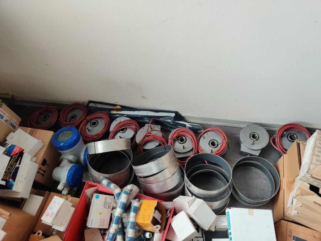 Diversos veículos municipais, veículos-oficina e automóveis-63