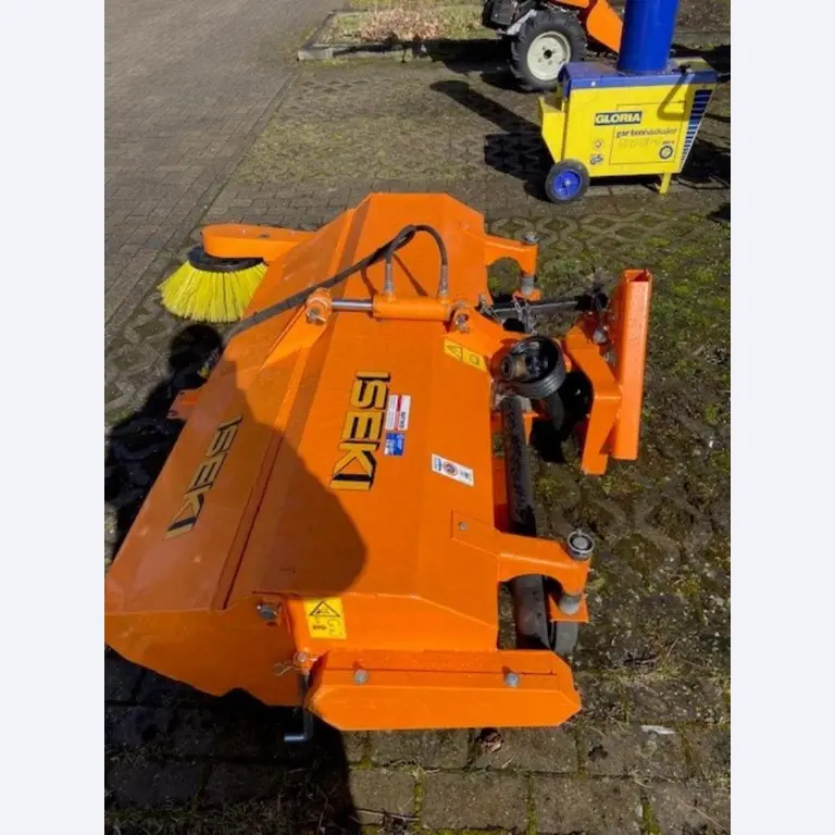 2 no longer used suction and flushing vehicles-3