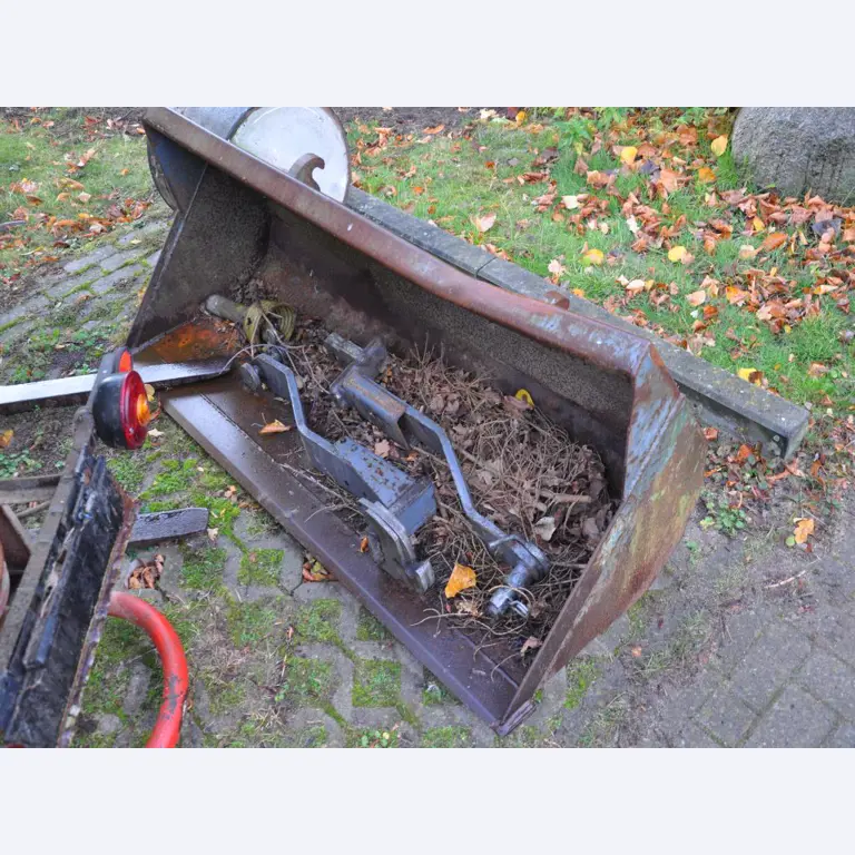 2 no longer used suction and flushing vehicles-28