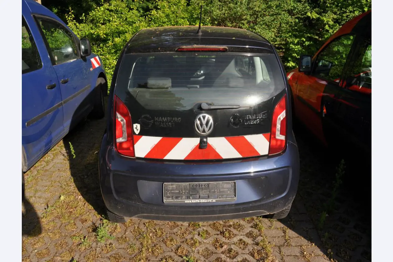 2 no longer used suction and flushing vehicles-4