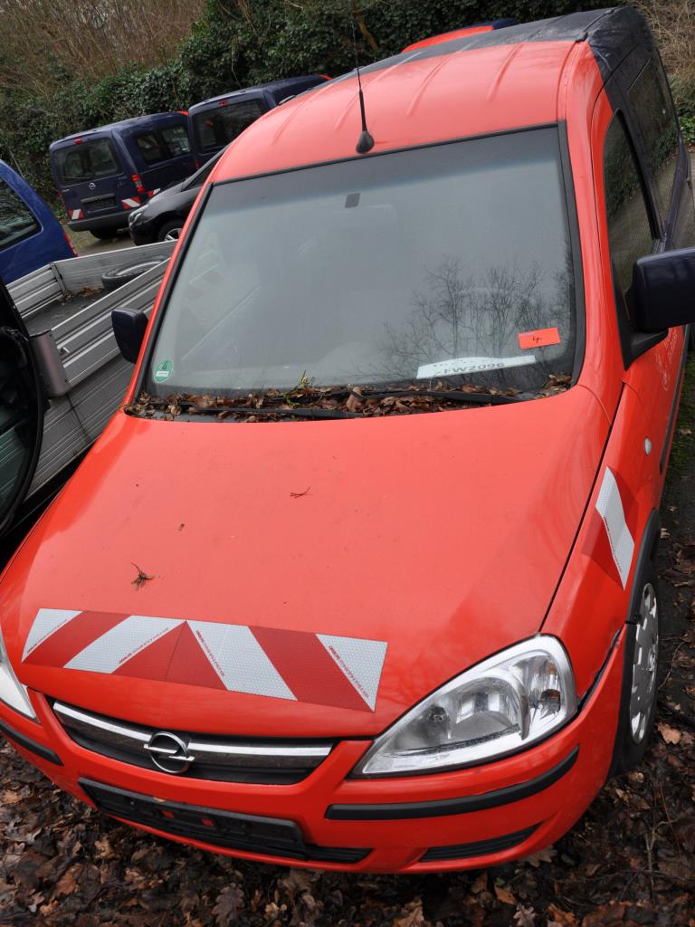 dobro vzdrževana vozila občinskih, komunalnih in drugih javnih organov-3