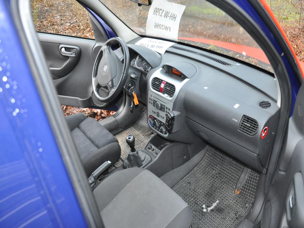 dobro vzdrževana vozila občinskih, komunalnih in drugih javnih organov-8