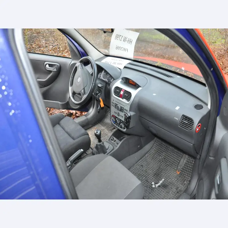 Diversos veículos municipais, veículos-oficina e automóveis-8