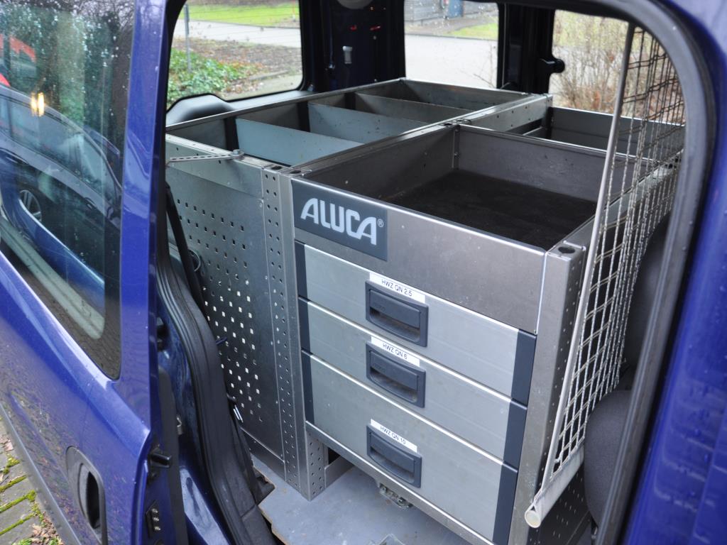 dobro vzdrževana vozila občinskih, komunalnih in drugih javnih organov-9