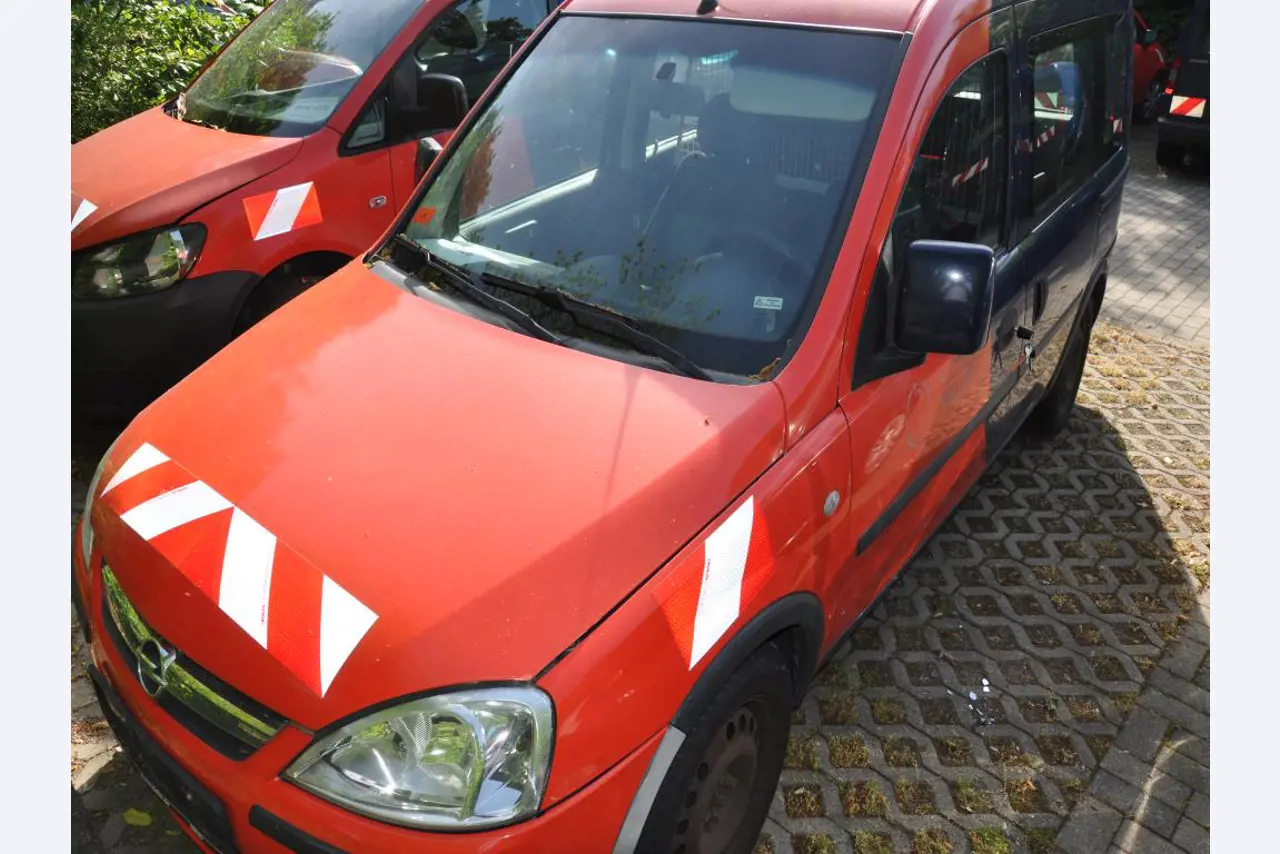 dobro vzdrževane naprave/vozila.-3