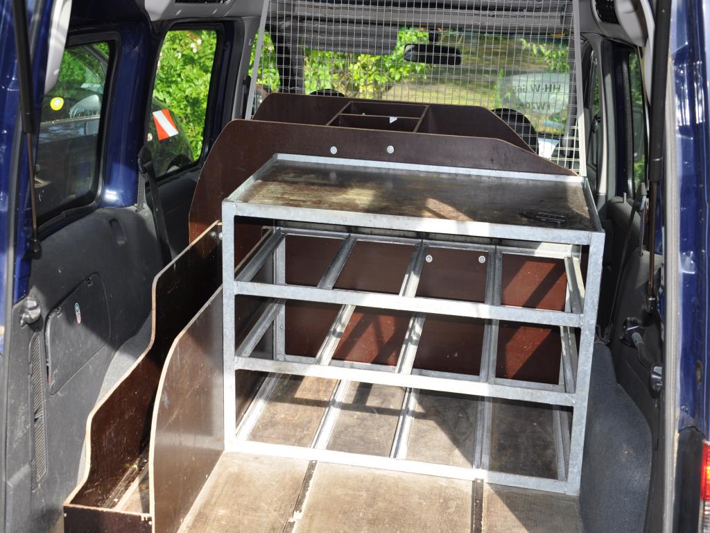 Hochwertiges Laborequipment der städtischen Wasserversorgung-7