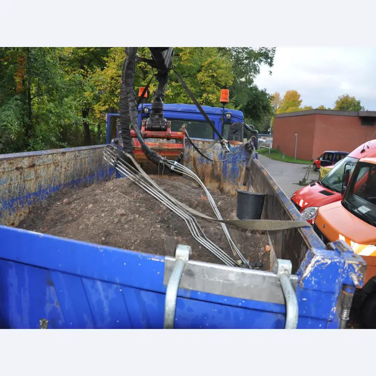 2 no longer used suction and flushing vehicles-21