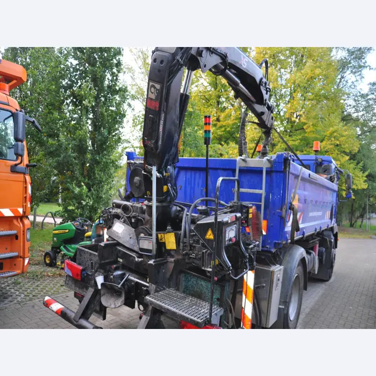 2 no longer used suction and flushing vehicles-28