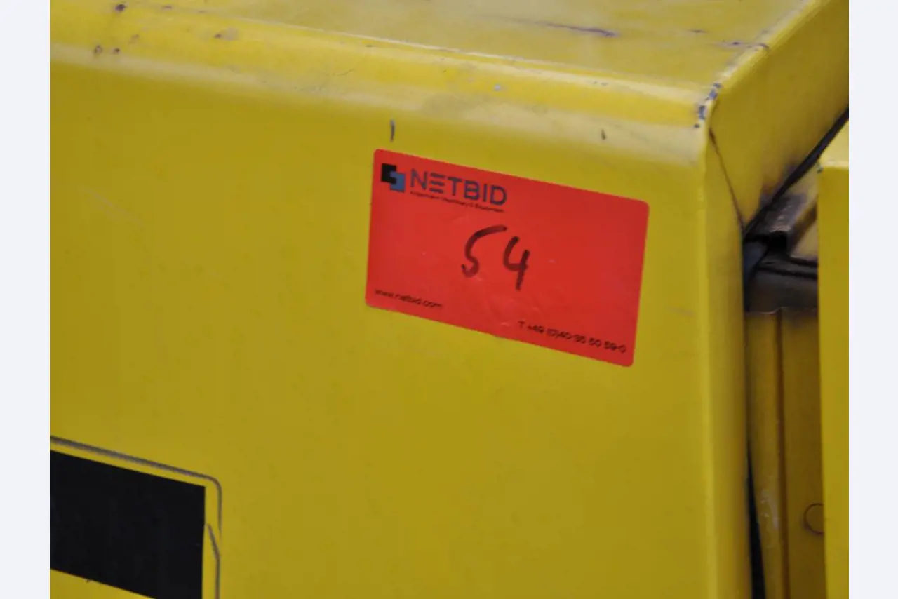 well-mainted vehicle/equipment-14