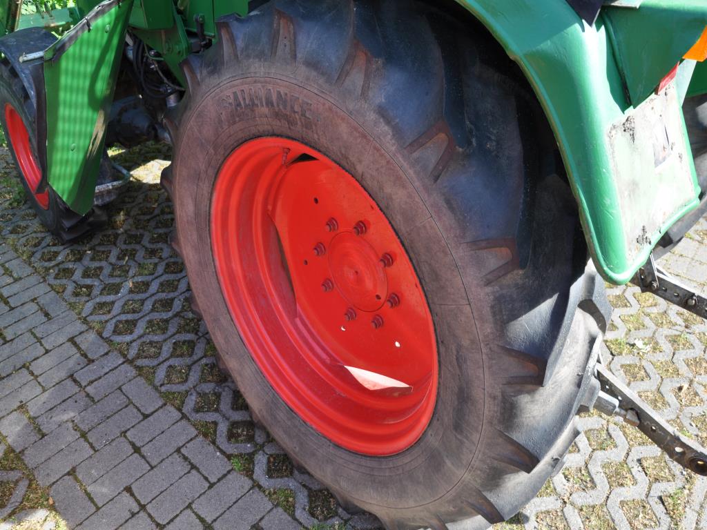 Hochwertiges Laborequipment der städtischen Wasserversorgung-9