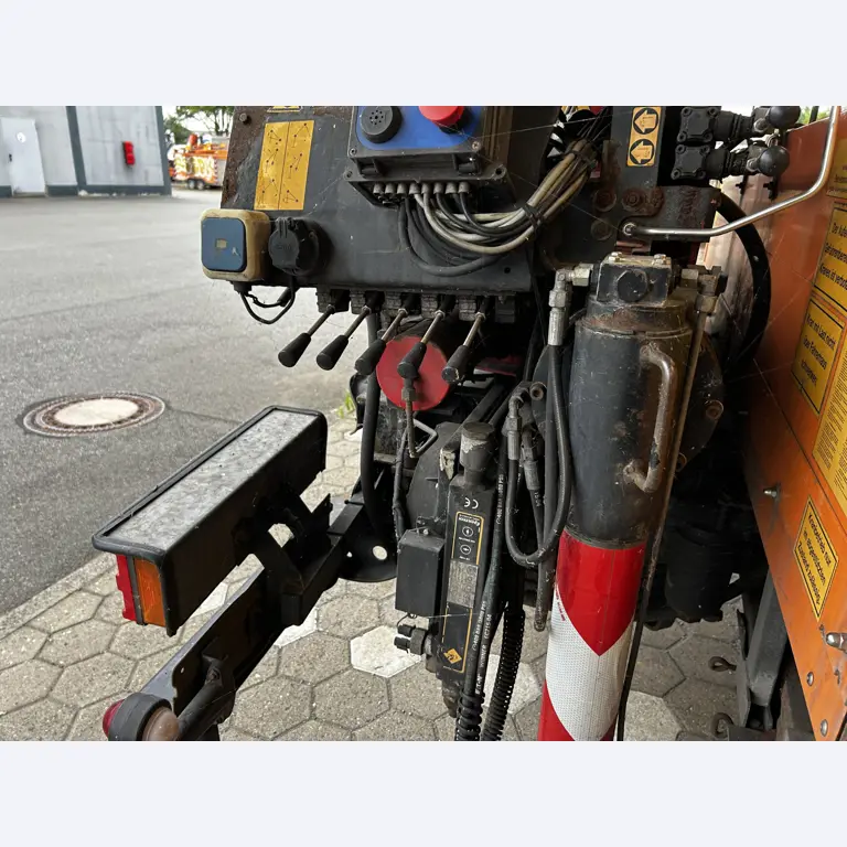 Well-maintained vehicles from governmental fleets-12