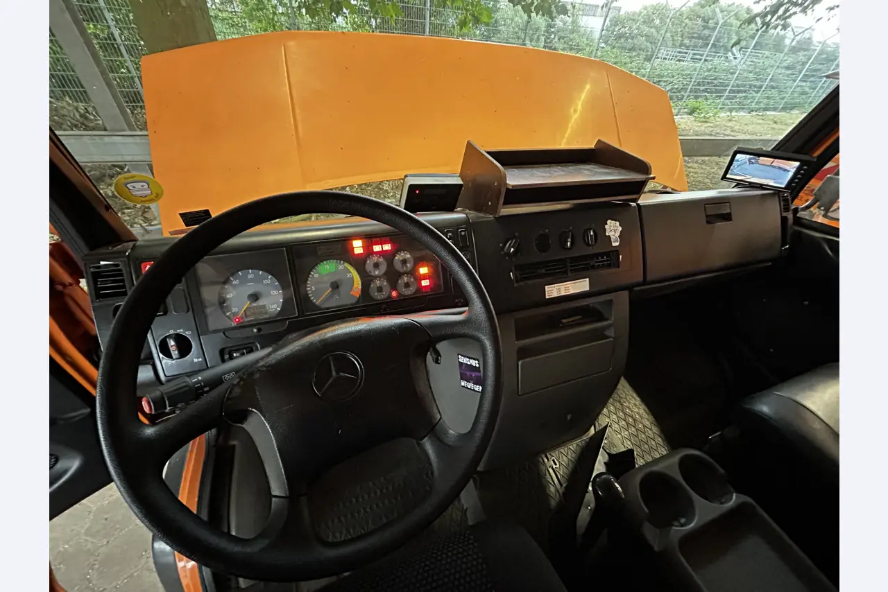 Well-maintained vehicles from governmental fleets-16