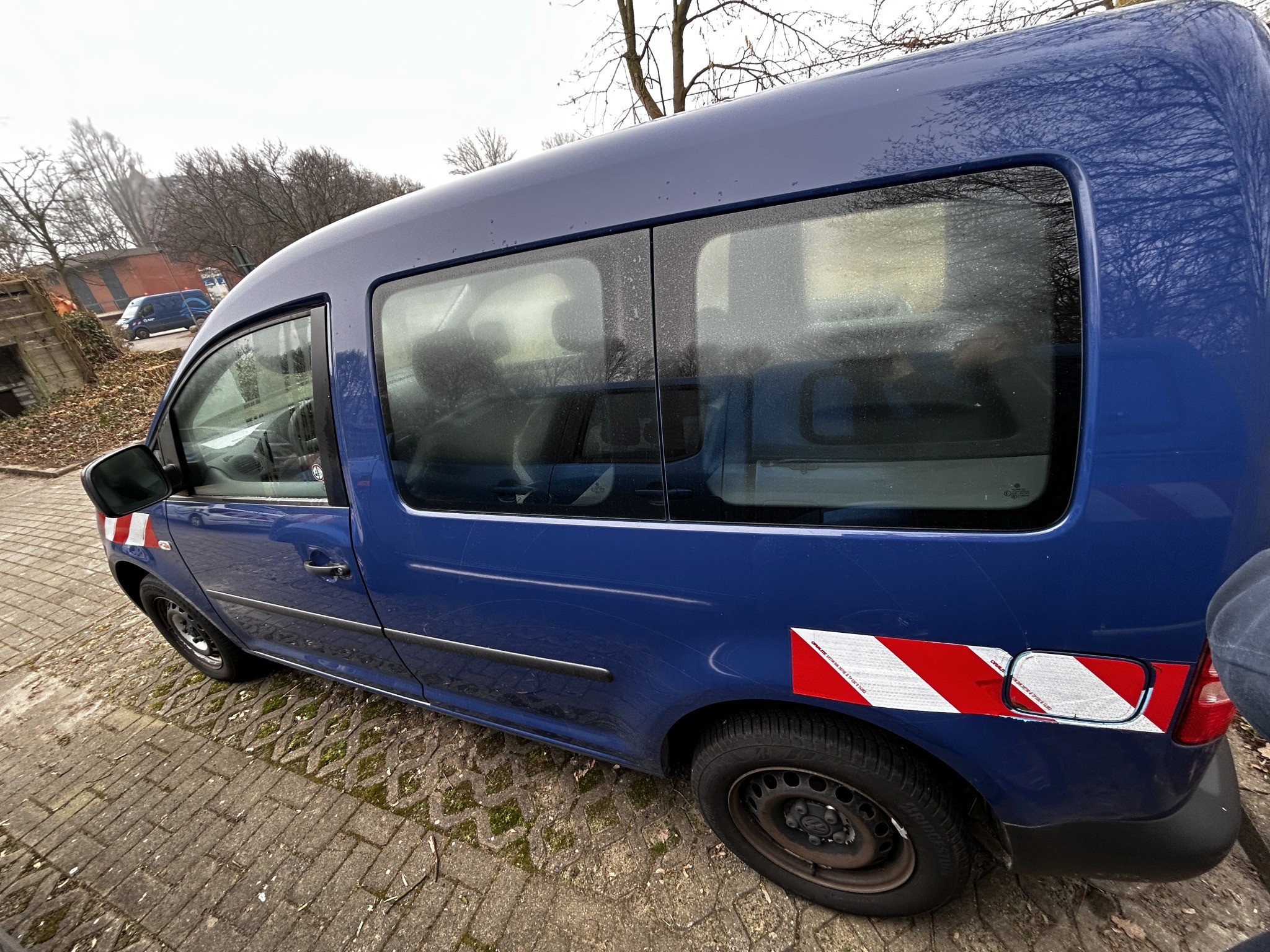 Gepflegte Kommunal-, Nutz- und weitere Behördenfahrzeuge-1