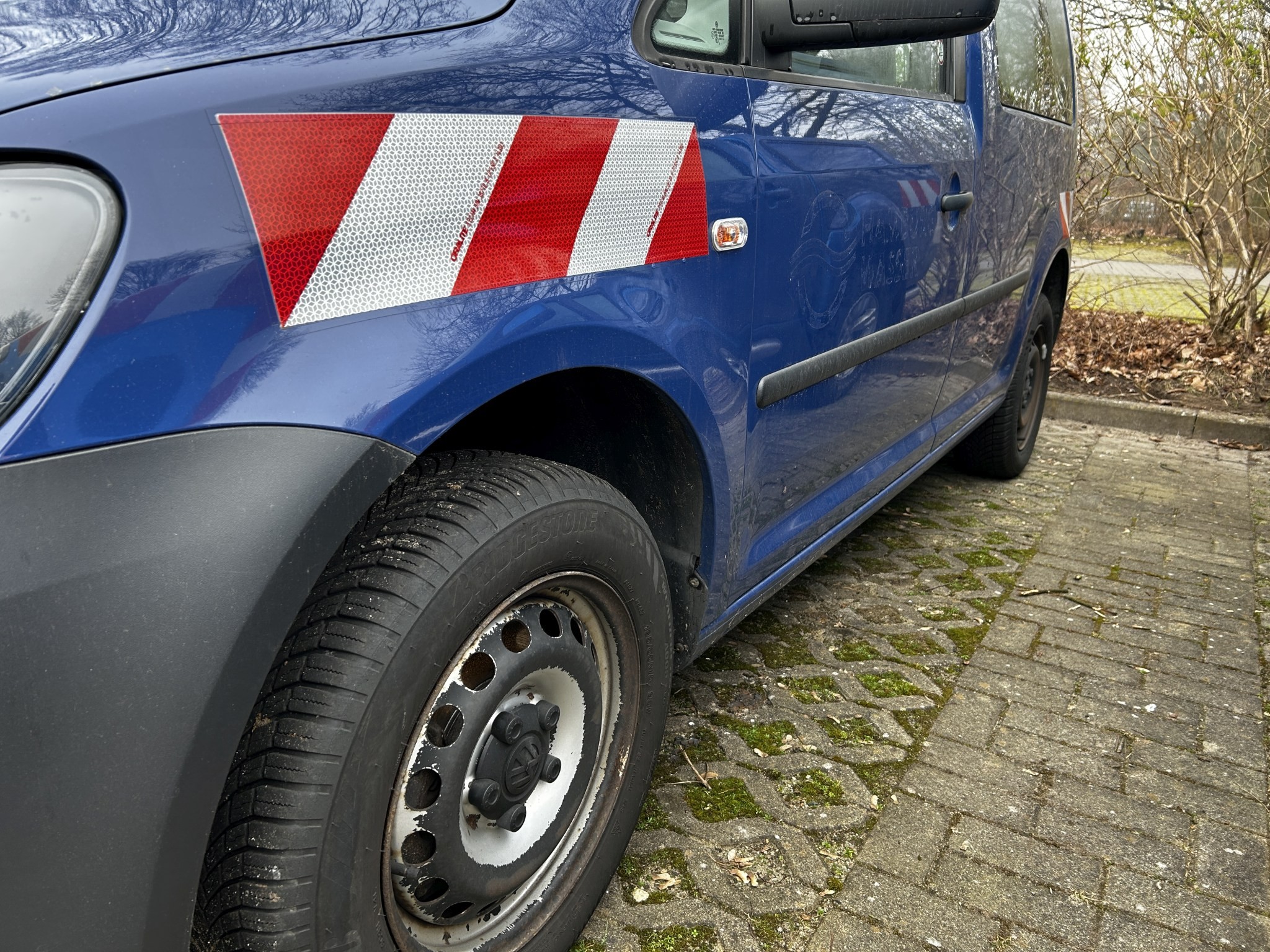 Gepflegte Kommunal-, Nutz- und weitere Behördenfahrzeuge-11