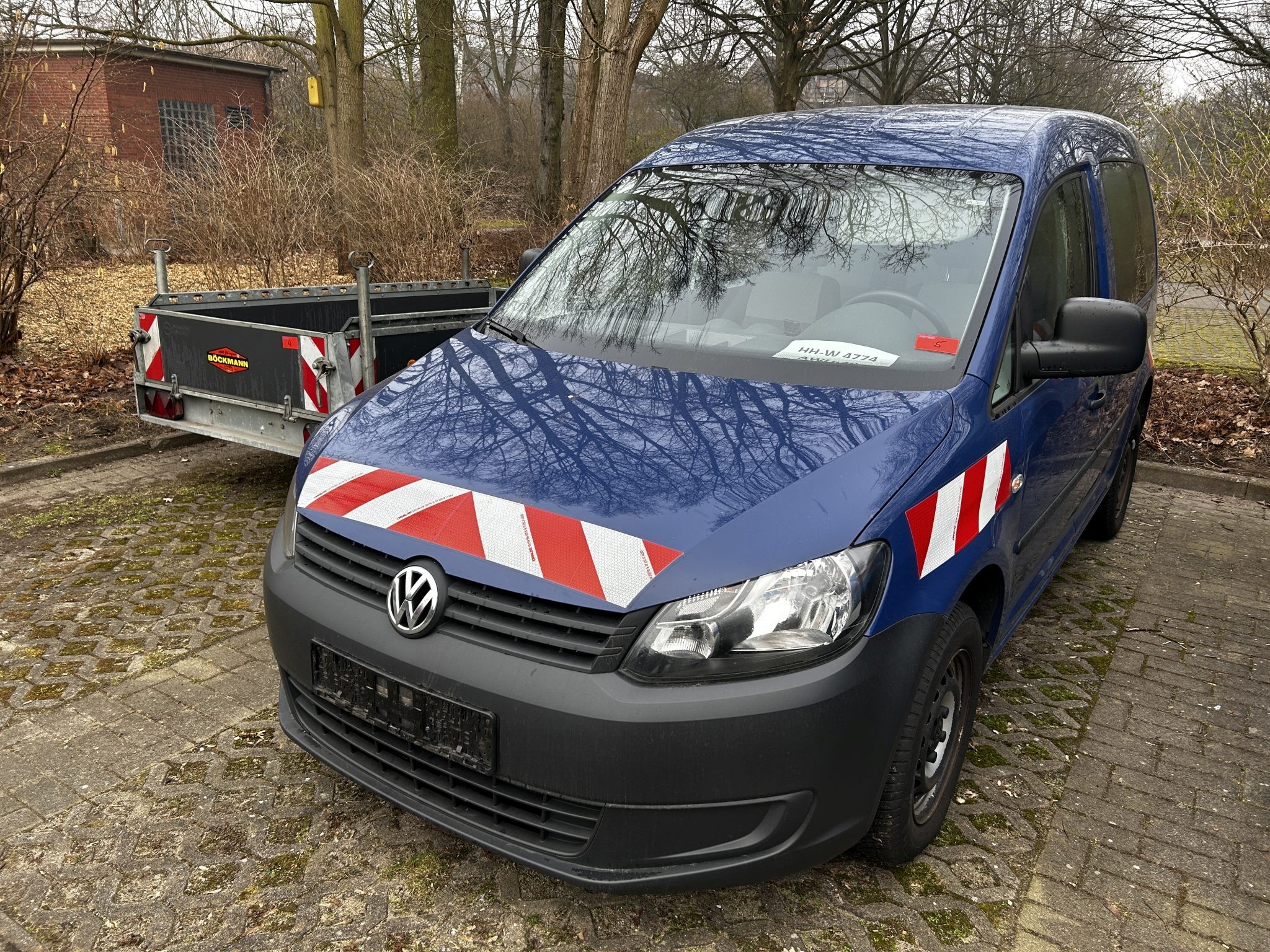 Gepflegte Kommunal-, Nutz- und weitere Behördenfahrzeuge-2