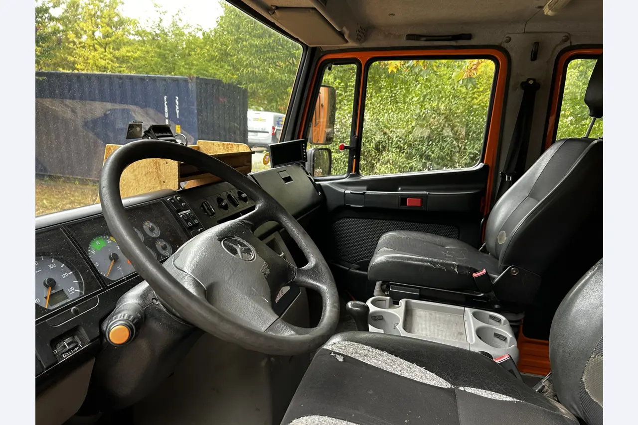 Well-maintained vehicles from governmental fleets-12