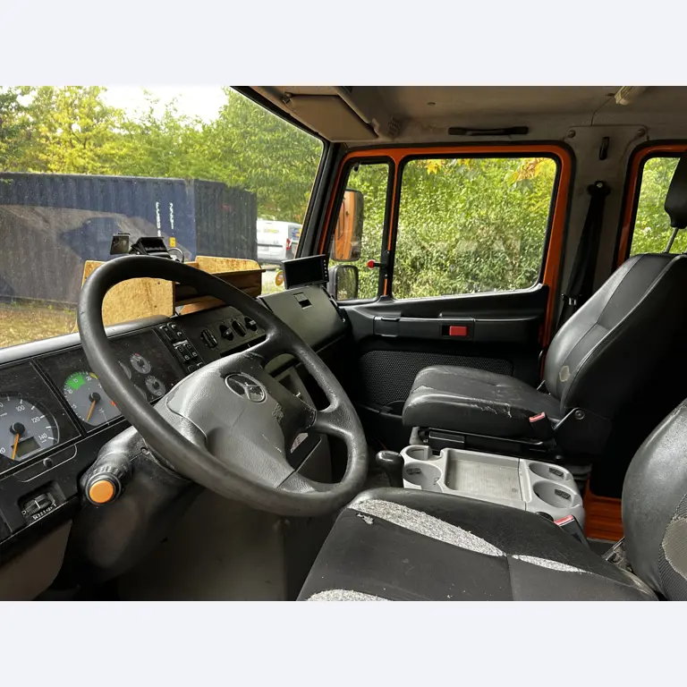 Well-maintained vehicles from governmental fleets-12