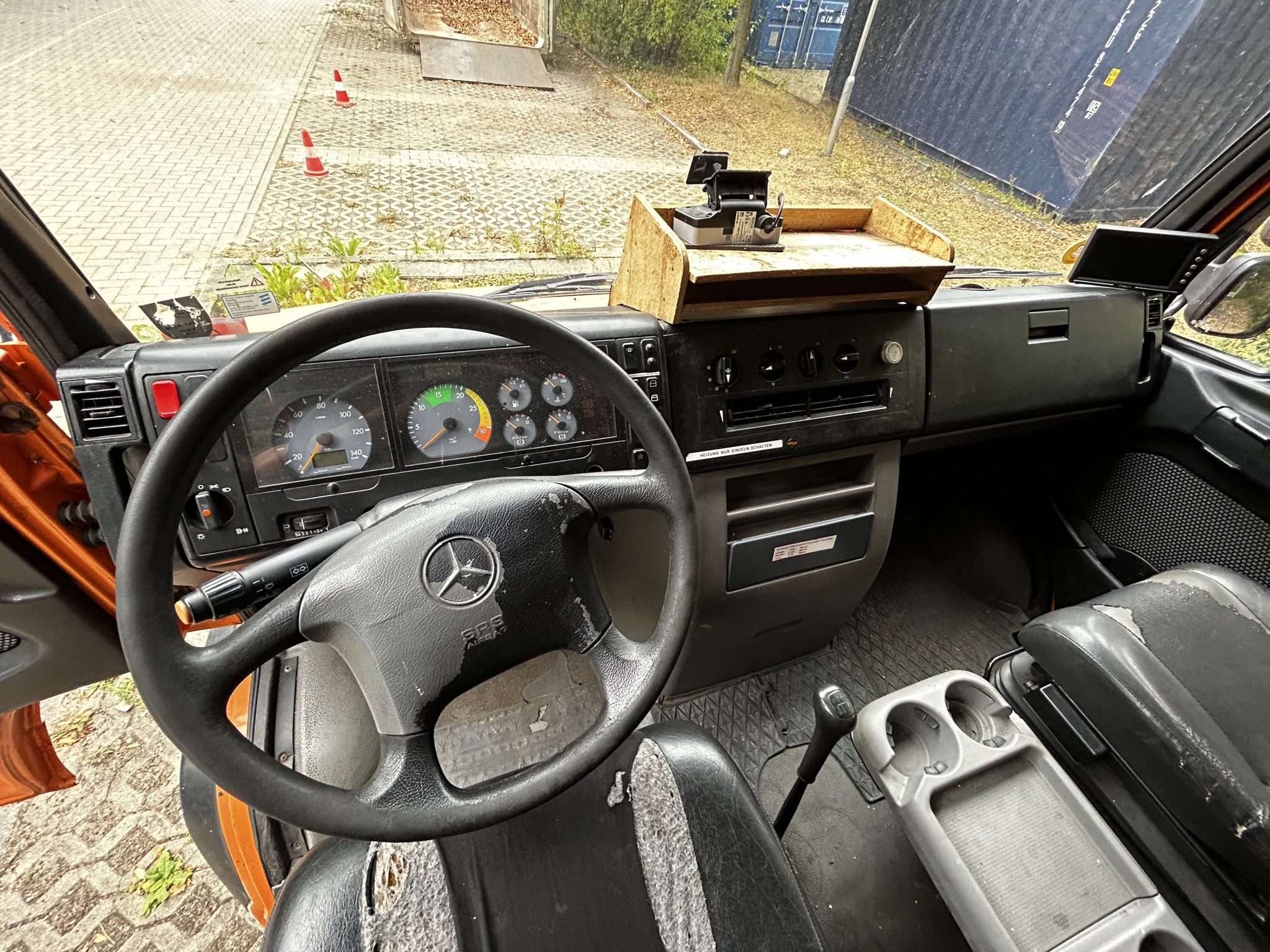 Well-maintained vehicles from governmental fleets-13