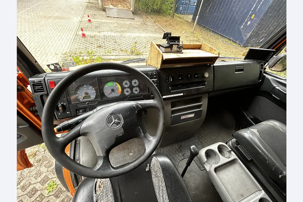 Well-maintained vehicles from governmental fleets-13