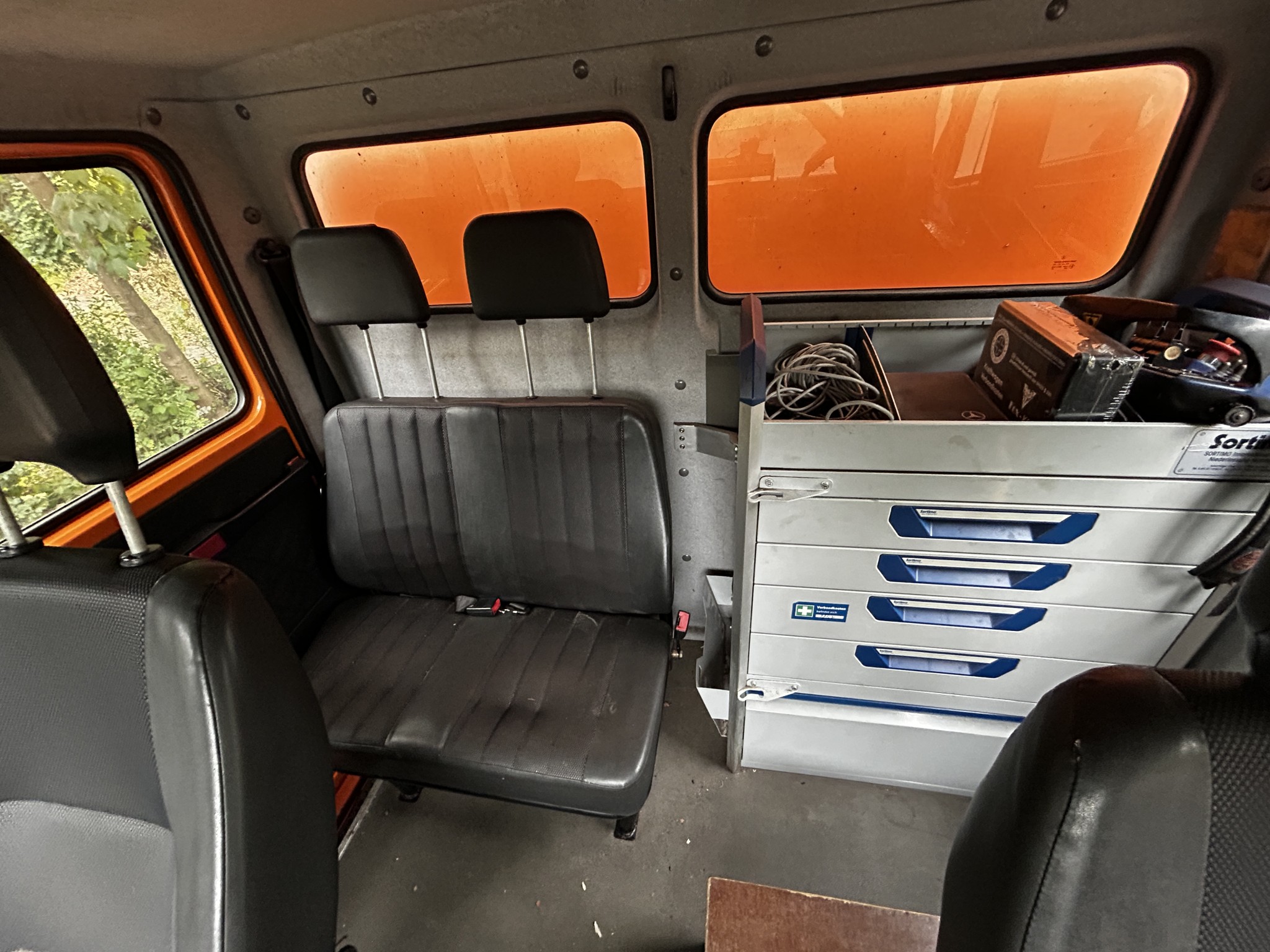 Well-maintained vehicles from governmental fleets-14