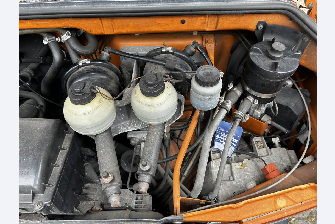 Well-maintained vehicles from governmental fleets-17