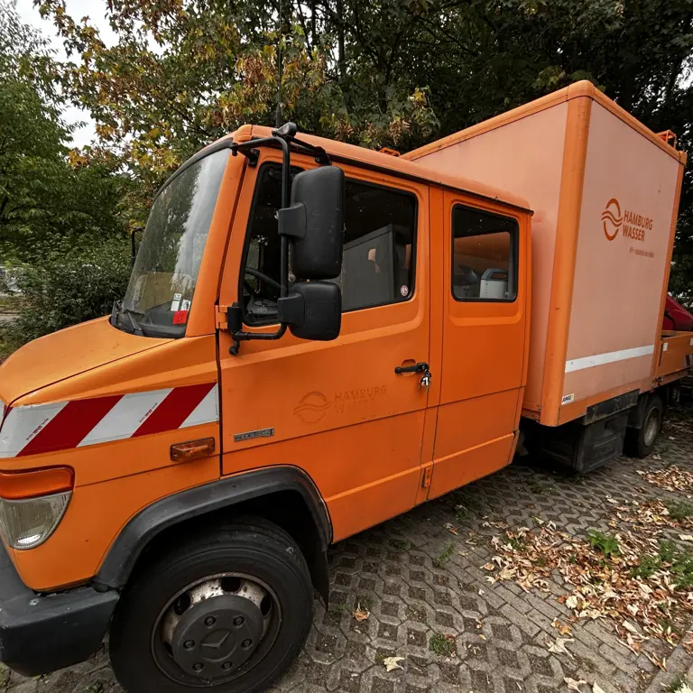 Van (Special-Purpose Automotive Service Vehicle) (AWL 487/ HH-SE 1552) Daimler Chrysler 816D