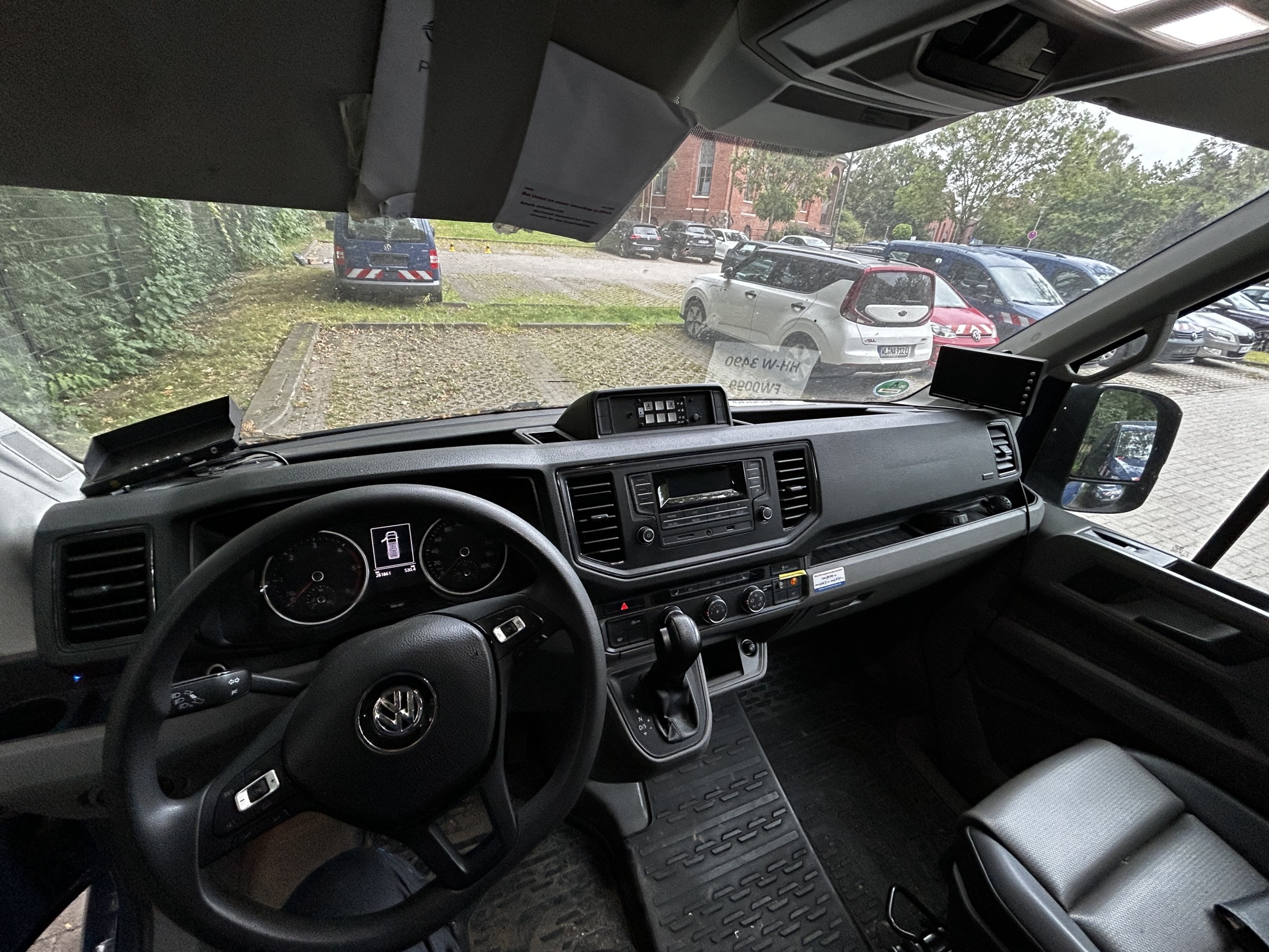 Well-maintained vehicles from governmental fleets-14