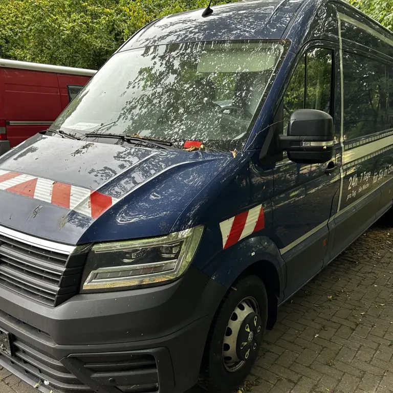 Van (Specialized Auto Repair Shop Vehicle) (FW0099/ HH-W 3490) VW Crafter