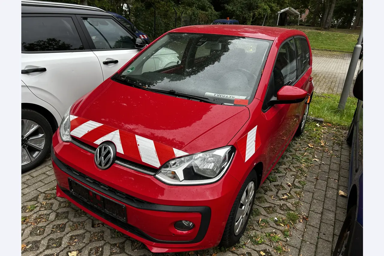 gepflegte Fahrzeuge aus Behördenbestand-1