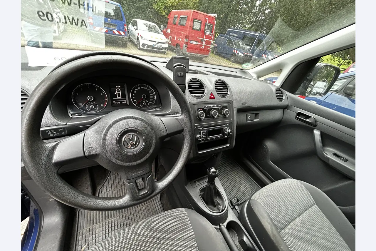 Well-maintained vehicles from governmental fleets-8
