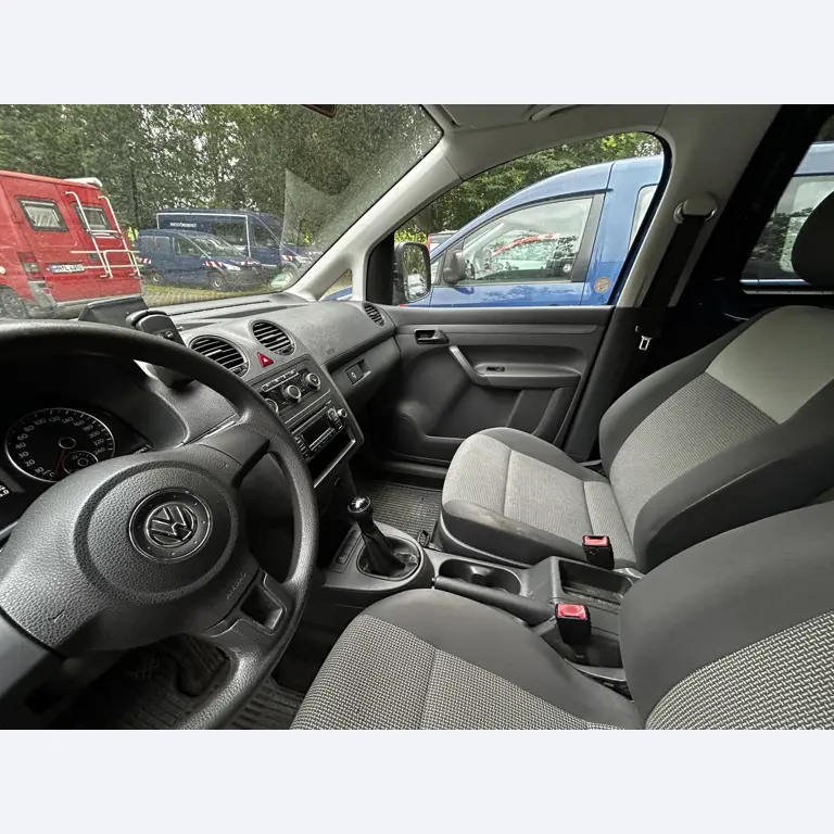 Well-maintained vehicles from governmental fleets-9