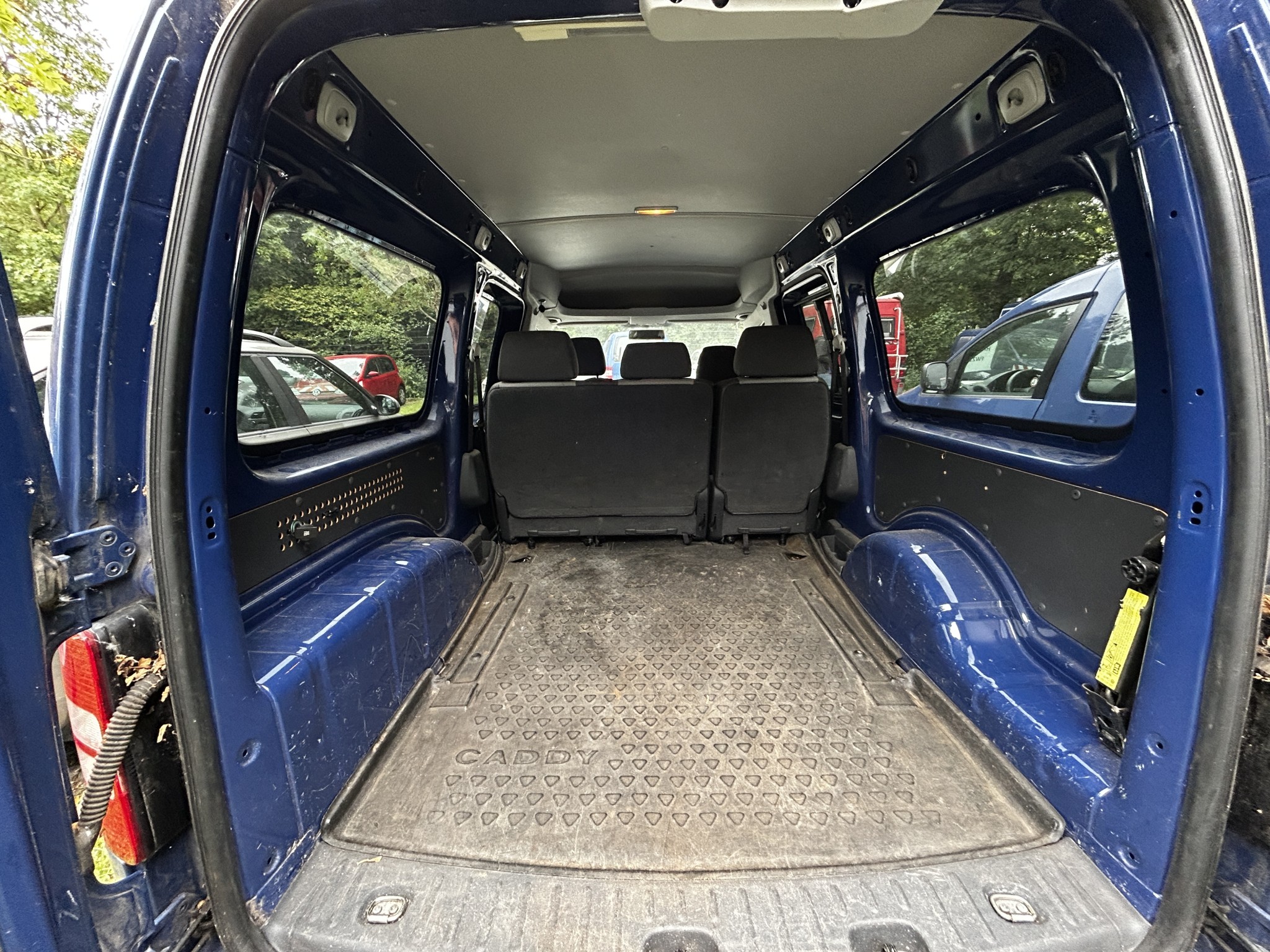 Well-maintained vehicles from governmental fleets-11