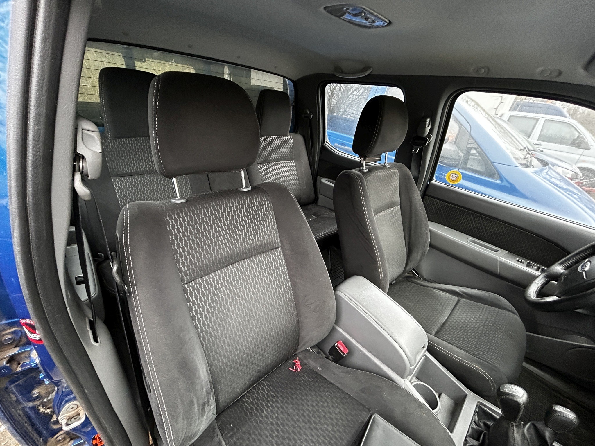 Dobrze utrzymane pojazdy komunalne, komunalne i innych władz publicznych-17