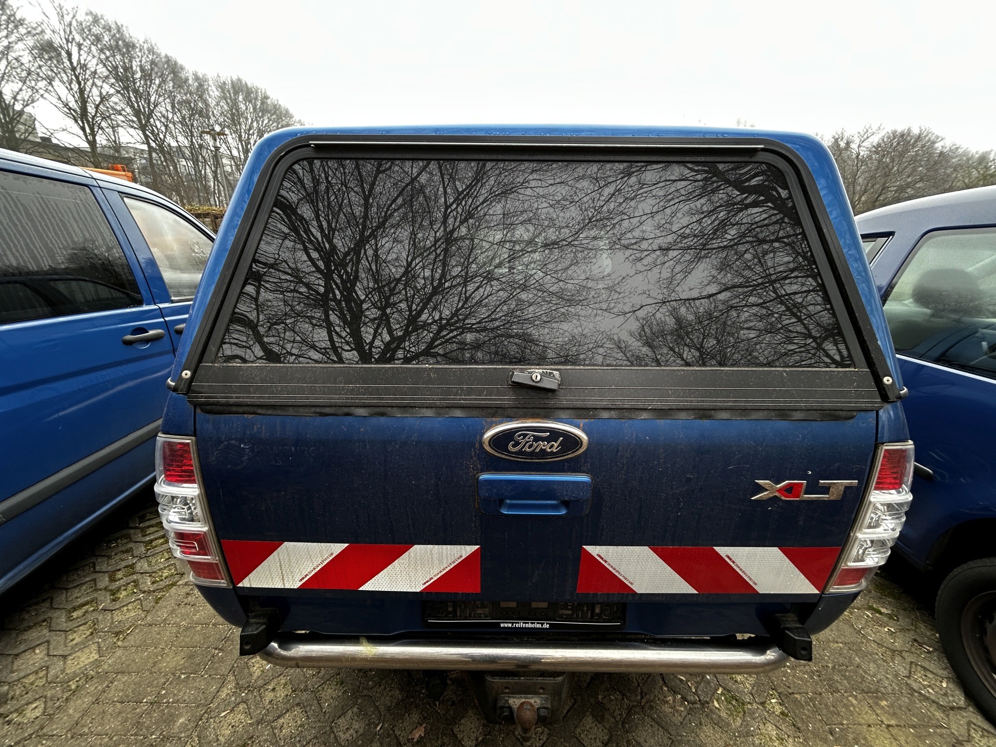 Dobrze utrzymane pojazdy komunalne, komunalne i innych władz publicznych-8