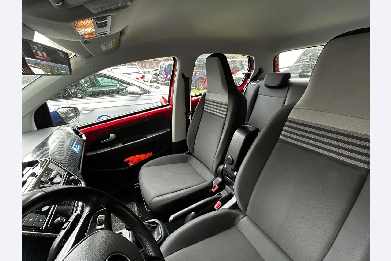 Well-maintained vehicles from government fleets-10