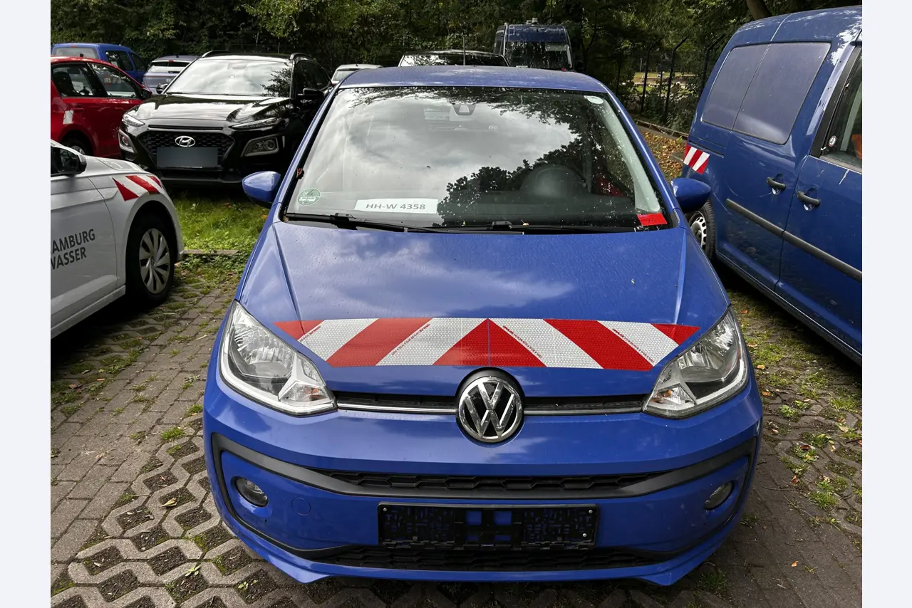 Well-maintained vehicles from government fleets-15