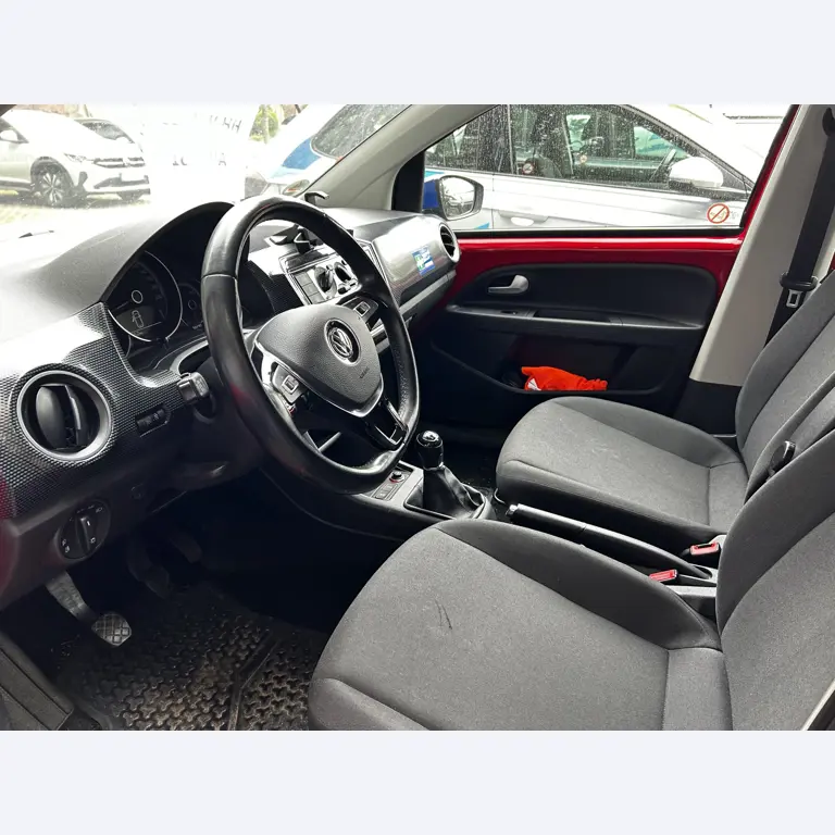 Well-maintained vehicles from government fleets-8