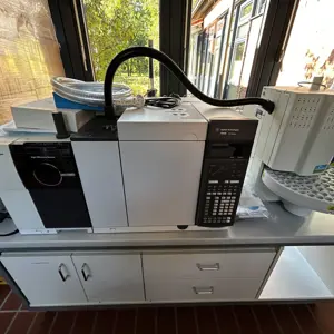 Gaschromatographie-Massenspektrometrie-Detektor Agilent 5977B MSD + 7890B