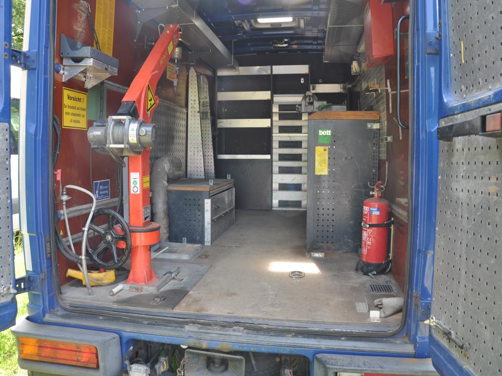 Hochwertiges Laborequipment der städtischen Wasserversorgung-12