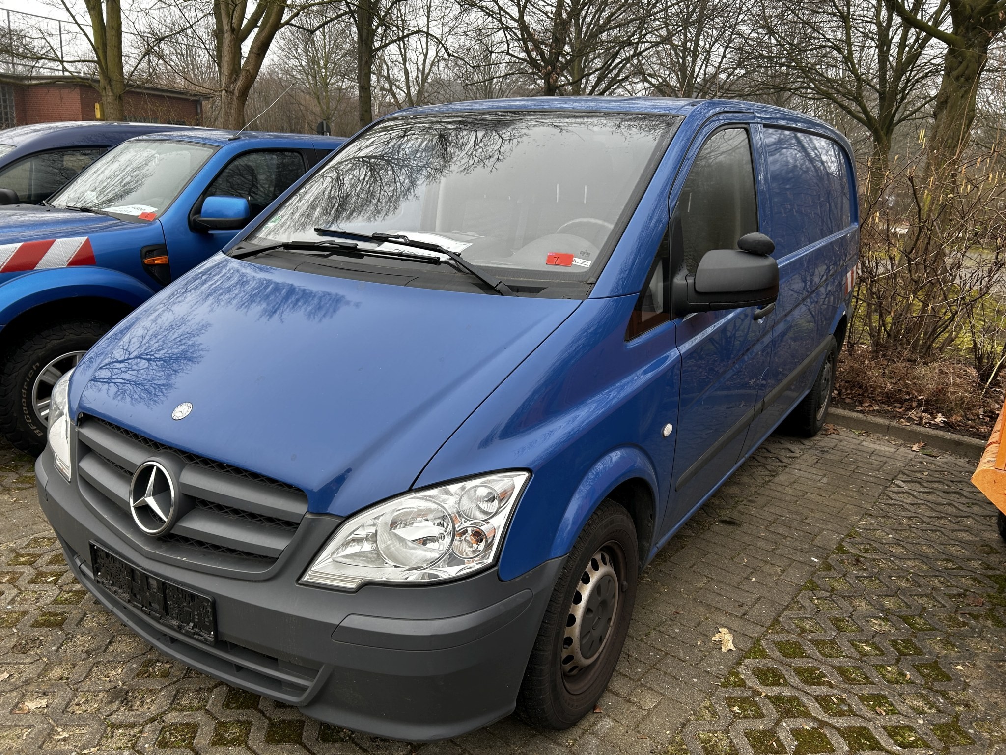 dobro vzdrževana vozila občinskih, komunalnih in drugih javnih organov-2