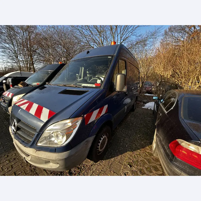 Div. Kommunalfahrzeuge, Werkstattfahrzeuge und PKW-10