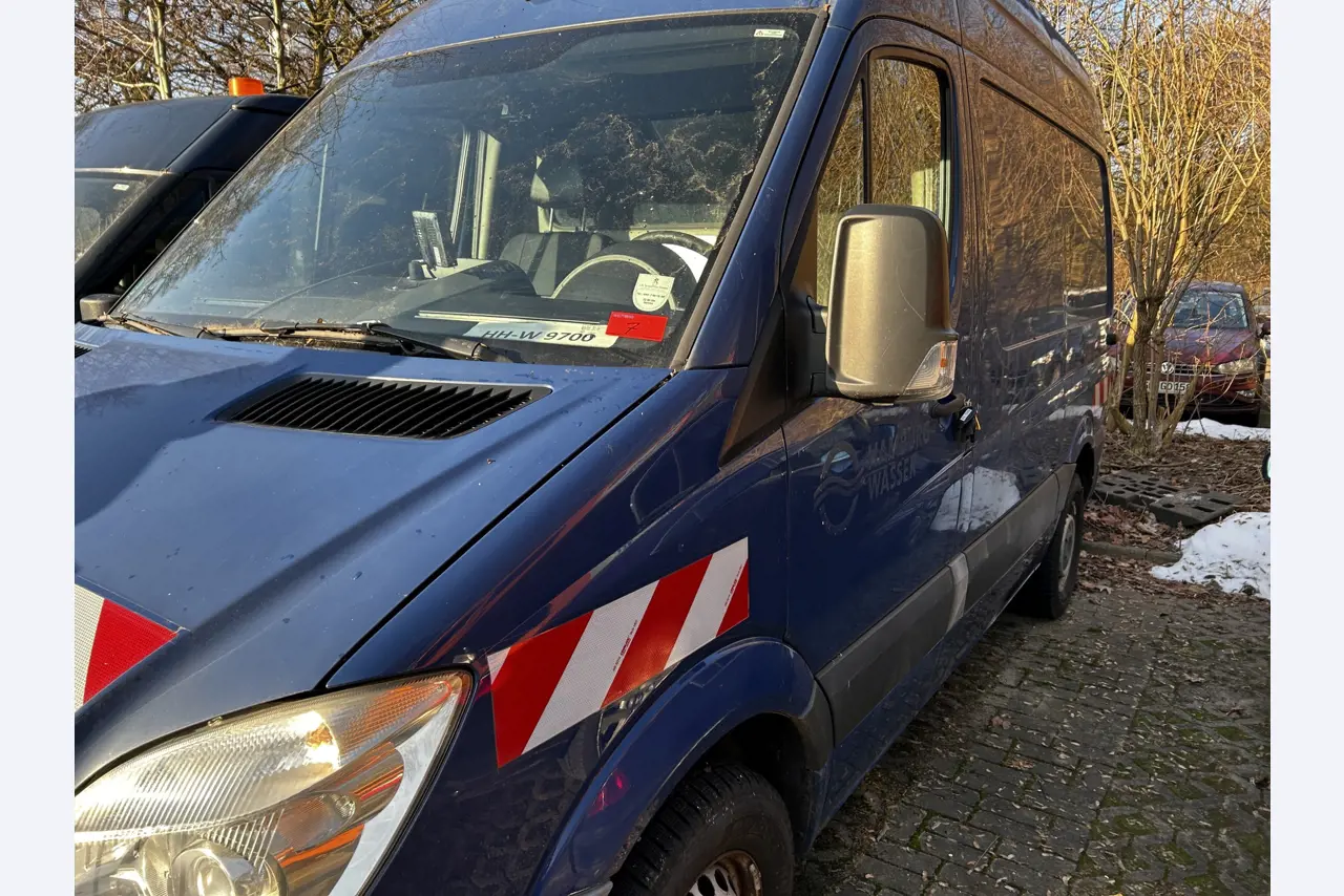 Div. Kommunalfahrzeuge, Werkstattfahrzeuge und PKW-11